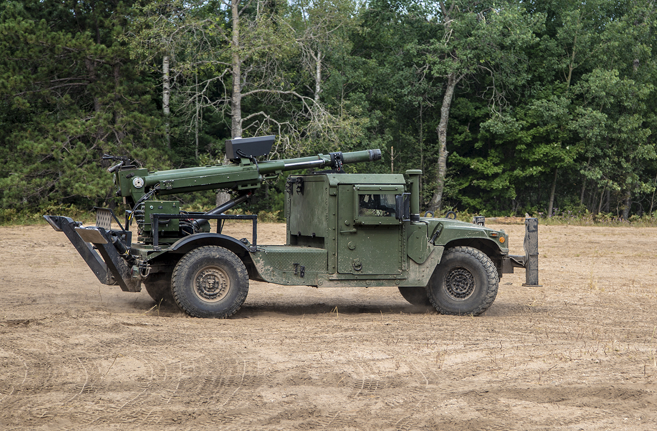 Humvee Hawkeye 105mm Mobile Howitzer Weapon System